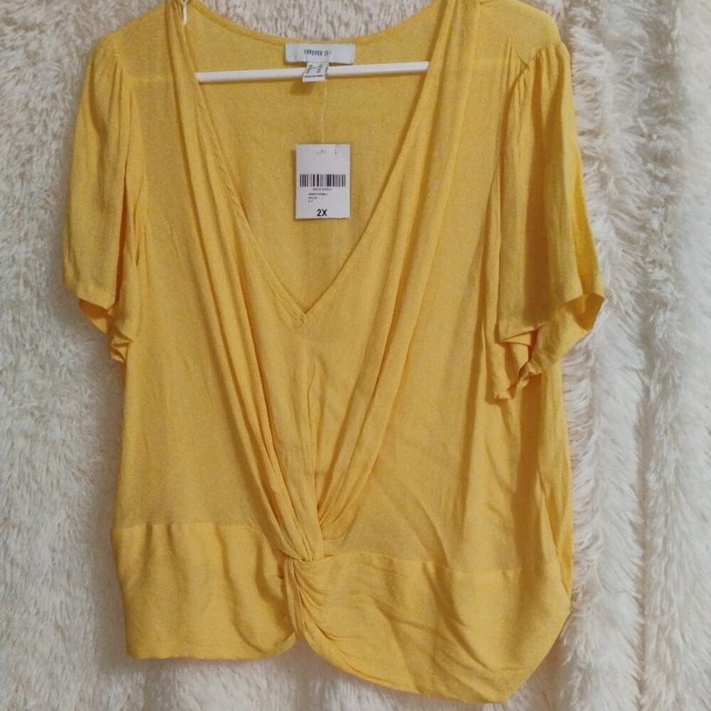 Forever 21 Yellow Woman Short Sleeve Top NWT Size 2X